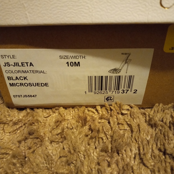 Jessica Simpson Shoes - Picture 2 of 5